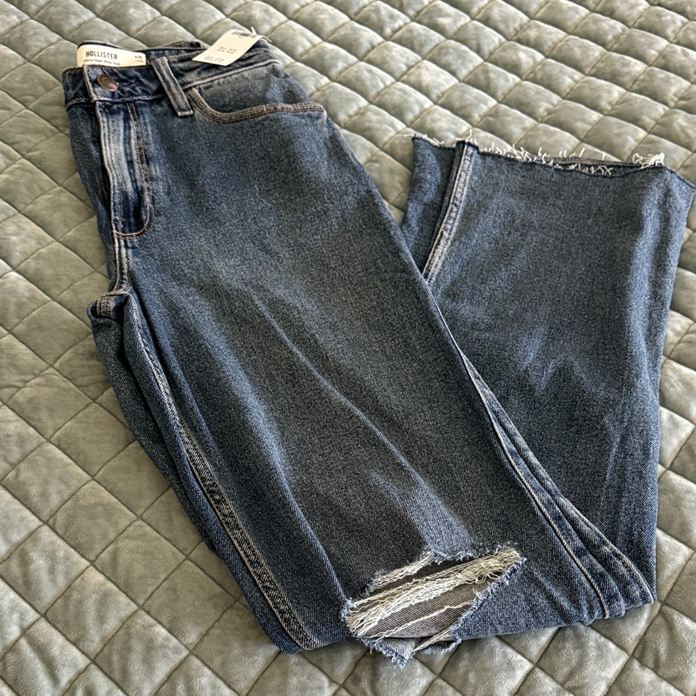 Hollister Women's Ultra High Rise Dad Jeans